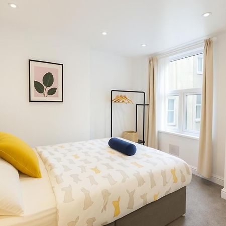 Stylish Modern Apartment For Up To 4 Nr Citycentre คาร์ดิฟฟ์ ภายนอก รูปภาพ